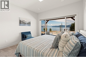 8 Kenyon Road - Photo 55