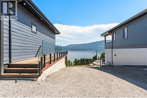 8 Kenyon Road - Photo 63