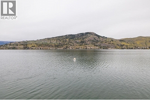 8291 Okanagan Landing Road - Photo 34