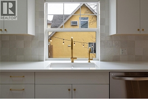 773 Sutherland Avenue - Photo 4