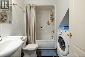 773 Sutherland Avenue - Photo 75