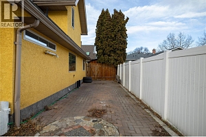 773 Sutherland Avenue - Photo 92