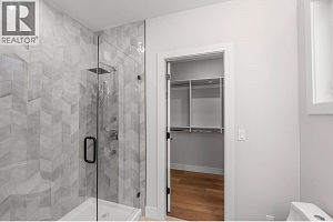 1671 Harbour View Crescent - Photo 21