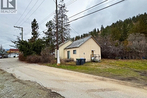 4416 4th Street - Photo 2