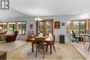 2082 Huckleberry Road - Photo 13