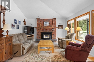 2082 Huckleberry Road - Photo 17