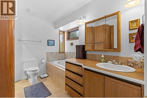 2082 Huckleberry Road - Photo 28