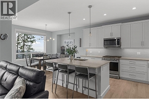 2573 Crown Crest Drive - Photo 2