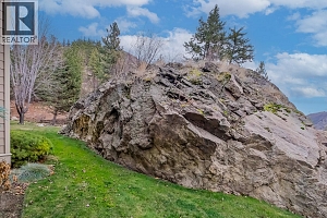 2760 Auburn Road Unit# 109 - Photo 32