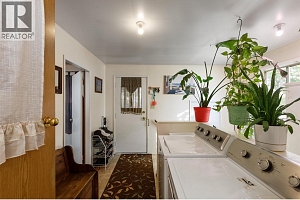 858 Cawston Avenue - Photo 11