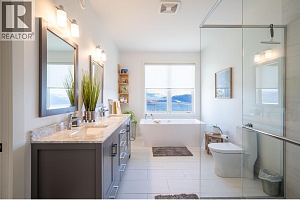 132 Crown Crescent - Photo 34