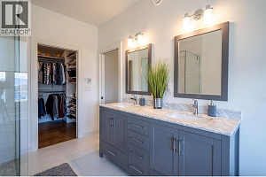 132 Crown Crescent - Photo 38