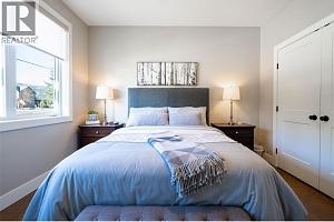 132 Crown Crescent - Photo 44