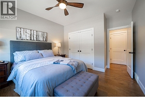 132 Crown Crescent - Photo 45