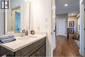 132 Crown Crescent - Photo 47