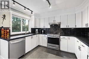 3920 Trepanier Heights Avenue - Photo 21