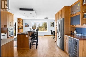 6025 Farmers Drive - Photo 10