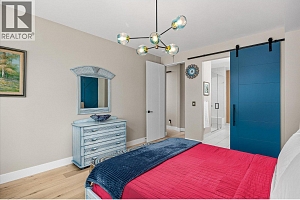 9814 Beacon Hill Crescent - Photo 33