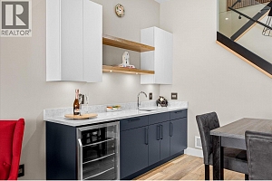 9814 Beacon Hill Crescent - Photo 42