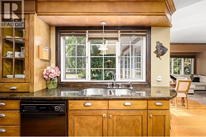 9310 Kalamalka Road - Photo 34