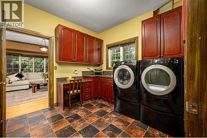 9310 Kalamalka Road - Photo 49