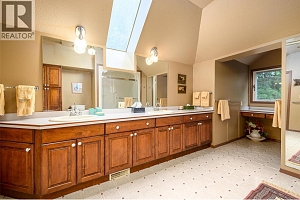 9310 Kalamalka Road - Photo 56