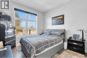 2225 Wilson Avenue - Photo 32