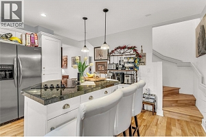 756 Stockwell Avenue - Photo 10