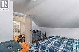 756 Stockwell Avenue - Photo 29