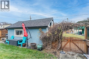 756 Stockwell Avenue - Photo 39