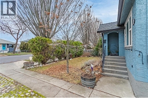 756 Stockwell Avenue - Photo 4