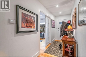 756 Stockwell Avenue - Photo 7