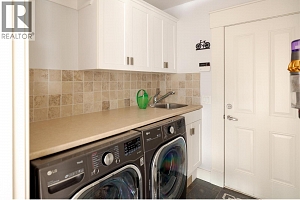 667 Devonian Avenue - Photo 17