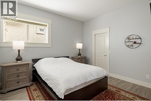 667 Devonian Avenue - Photo 25