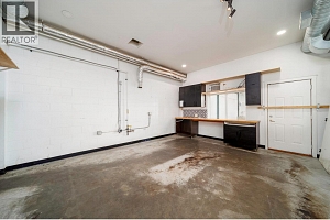 984 Laurel Avenue - Photo 15