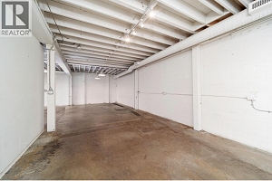 984 Laurel Avenue - Photo 22