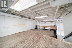 984 Laurel Avenue - Photo 30