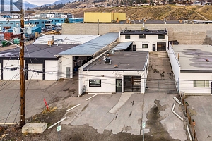 984 Laurel Avenue - Photo 37