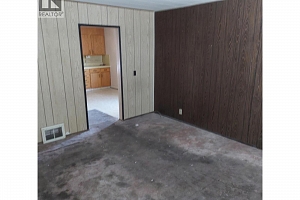 3220 35 Street - Photo 2