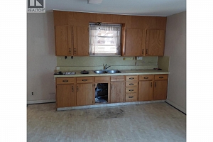 3220 35 Street - Photo 4