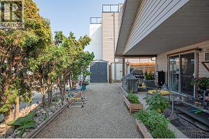 3908 Pleasant Valley Road - Photo 22