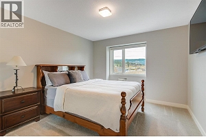 2547 Sexsmith Road - Photo 27