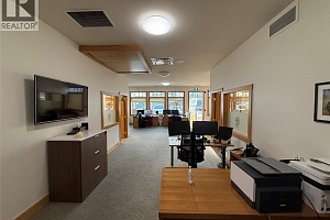 455 Lawrence Avenue Unit# 101/102 - Photo 12