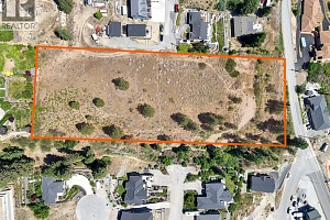 6446 Renfrew Road - Photo 11