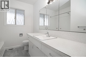 4829 Lakeshore Road - Photo 27