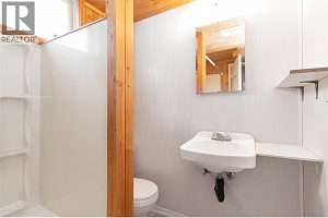 4829 Lakeshore Road - Photo 40