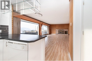 4829 Lakeshore Road - Photo 8