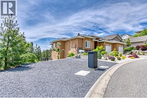 1064 Aurora Heights - Photo 3