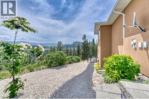 1064 Aurora Heights - Photo 47