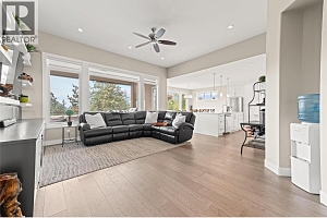 1064 Aurora Heights - Photo 5